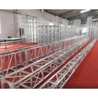 重庆钢结构企业/乌鲁木齐新顺达钢结构厂家定制桁架