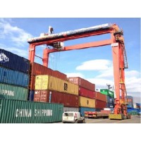 江苏南通集装箱码头起重机生产厂家设备操作注意事项
